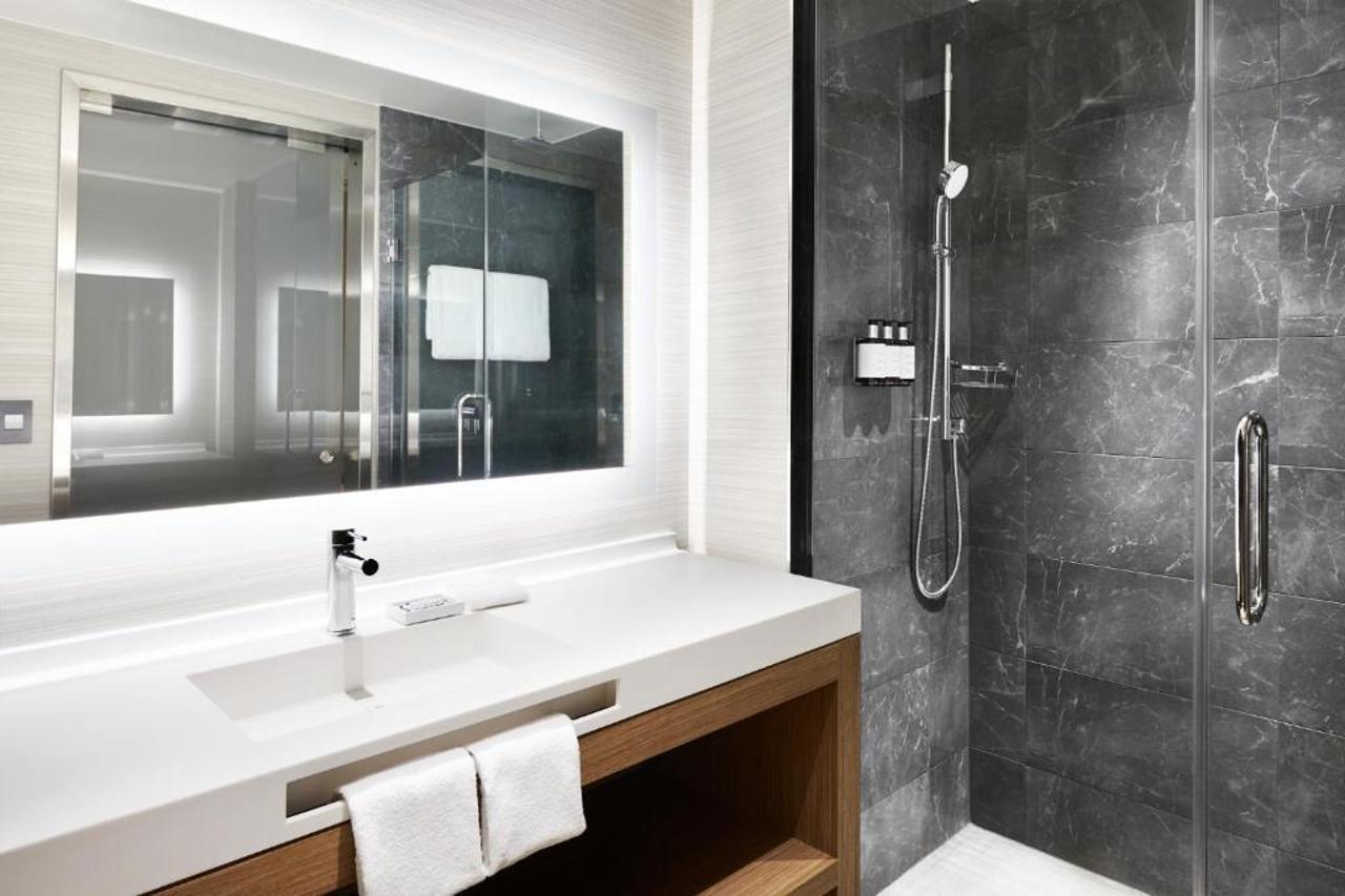 Ac Hotel Houston Downtown Экстерьер фото