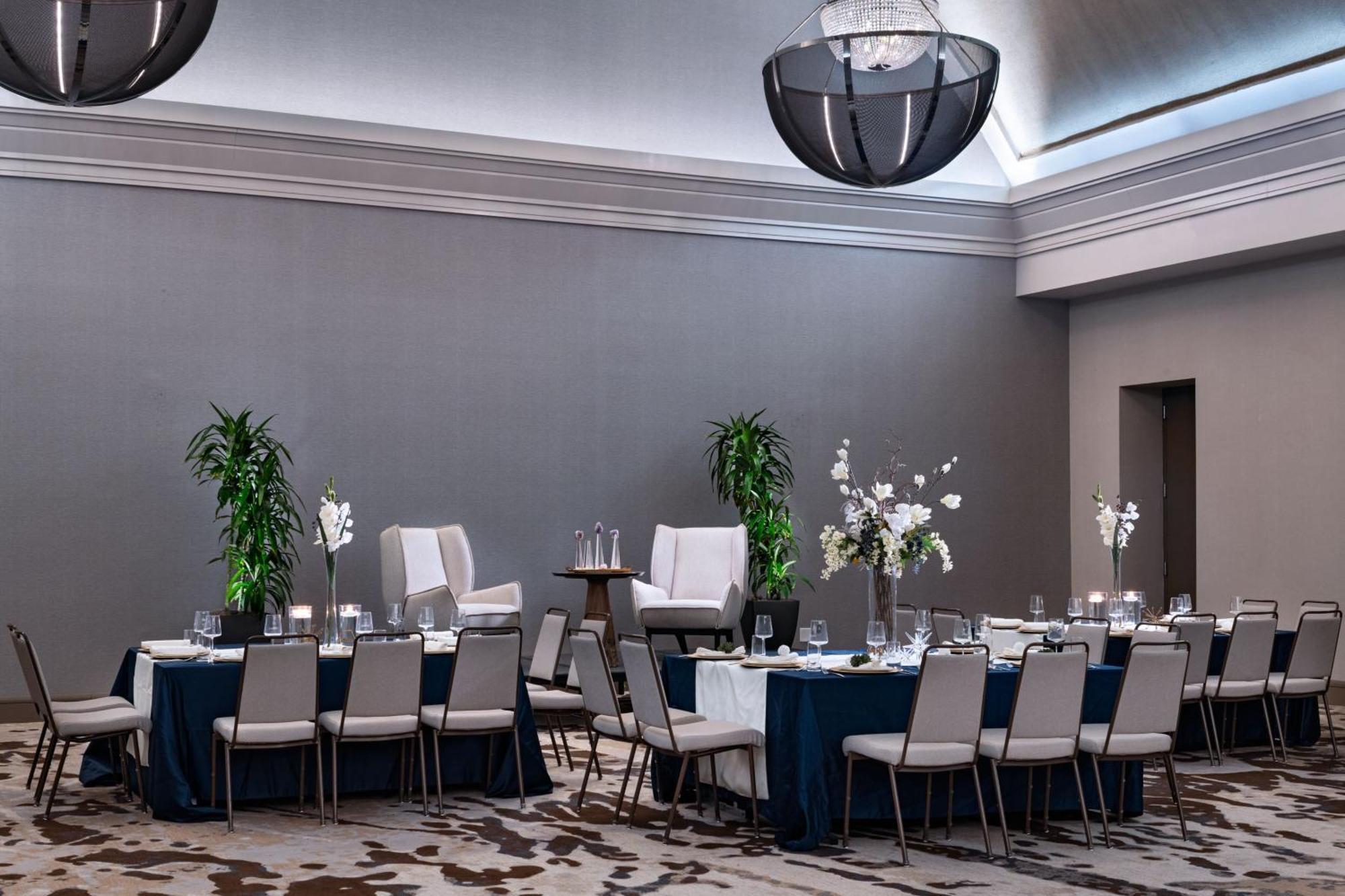 Ac Hotel Houston Downtown Экстерьер фото